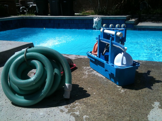 travaux de réalisation et d’entretien de piscine.