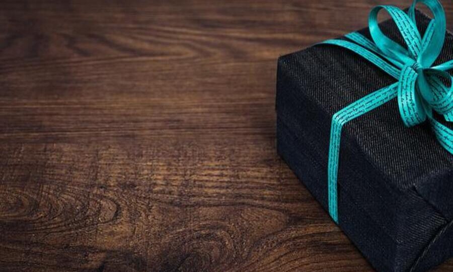 Comment envoyer des cadeaux à vos proches pour les fêtes ?